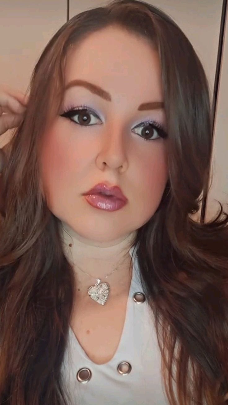 Cewek SMA vlog: “Mood hari ini: sparkle + shine!”