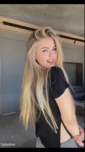 video abg rusia bikin vlog satu menit viral