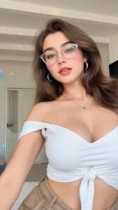 video tante cina nyanyi lagu bahasa campur viral