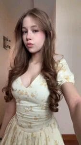 video abg jerman latihan koreografi di lapangan viral